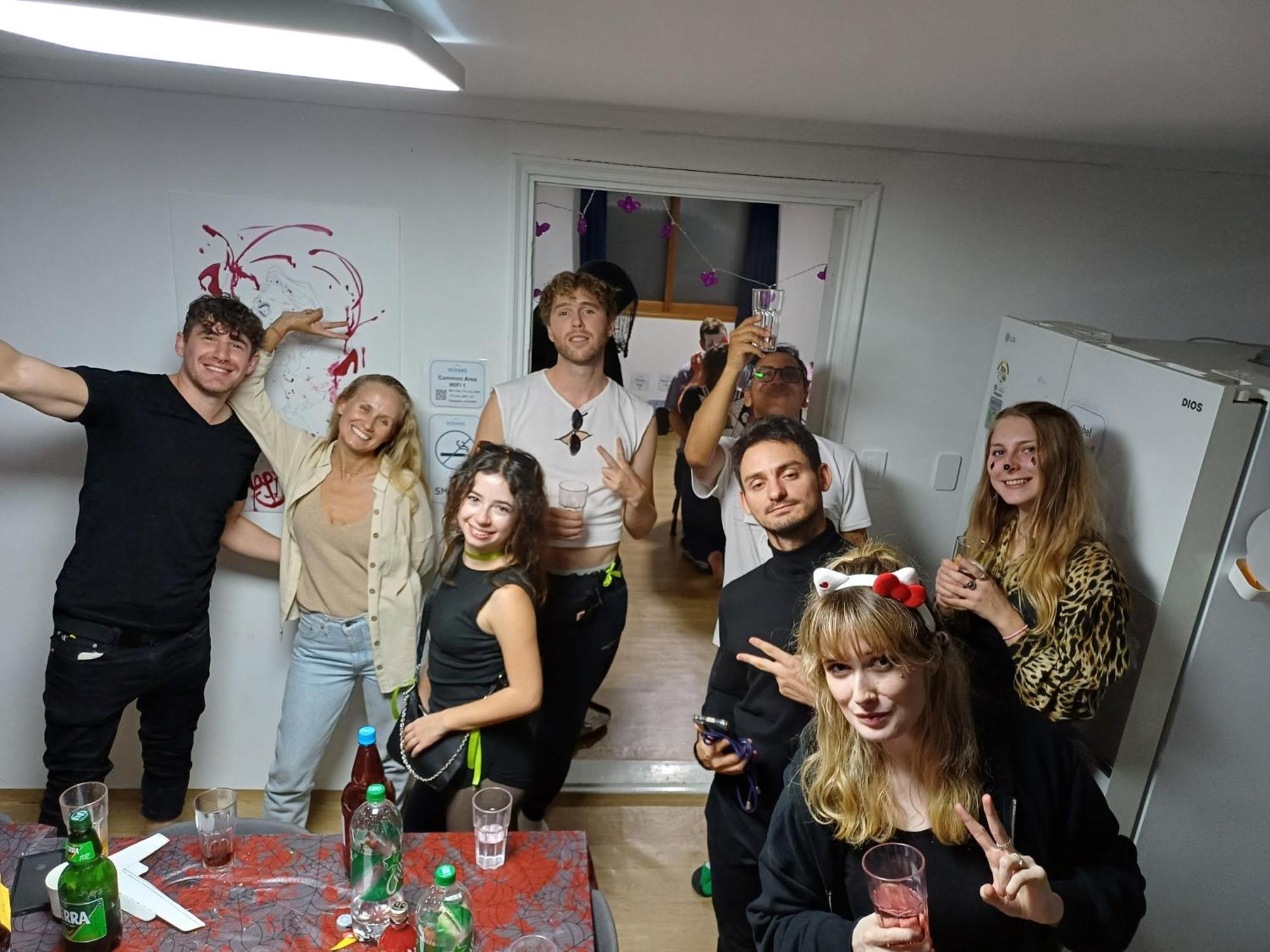 Ocean'S Guesthouse - Foreigners Only Сеул Екстериор снимка